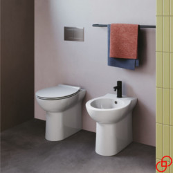 Coppia Sanitari Wc + Bidet a Terra FAST - Senza Brida - Senza Copri WC - Per Installazione Filomuro